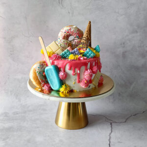 Beautiful Donougnut Cake